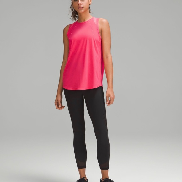 NWT Lululemon Sculpt Tank in Lipgloss - Picture 3 of 4